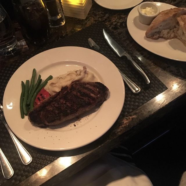 벤쿠버 스테이크맛집 the keg 