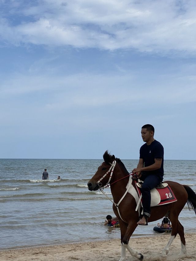 หาดชะอำ หาดสาธารณะที่ใครๆก้อรู้จัก