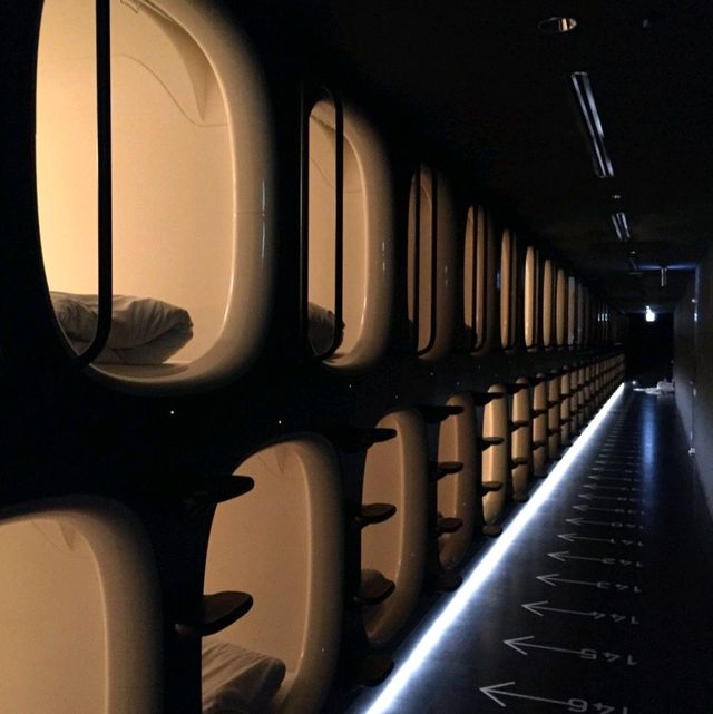 CAPSULE HOTEL EXPERIENCE @TOKYO