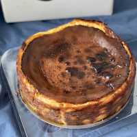 trying the fickle feline cheesecake so you don’t have to 