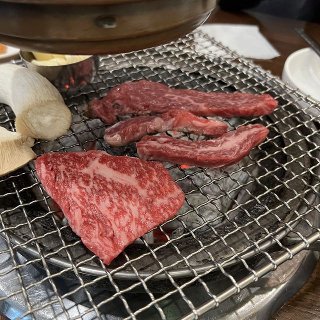 부산 동래 소고기와 반찬이 맛있는 맛집 ’영남식육식당‘