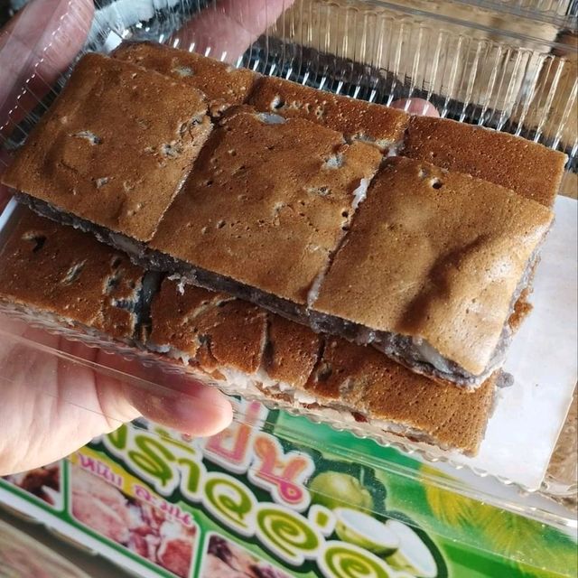 บ้าบิ่นมะพร้าวอ่อน อร่อยติดใจ ที่ตลาดนัดนาวัง