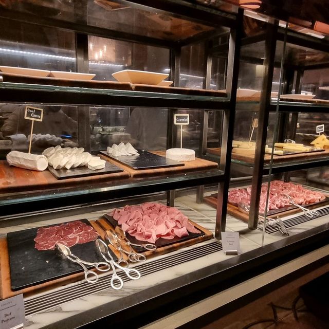 Colony Ritz carlton Christmas Buffet 