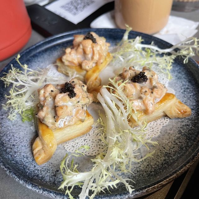 淥鼎記，坐得舒適，點心出色