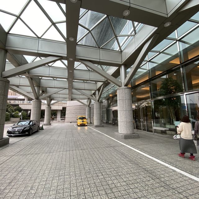 横浜ロイヤルパークホテルのエントランス