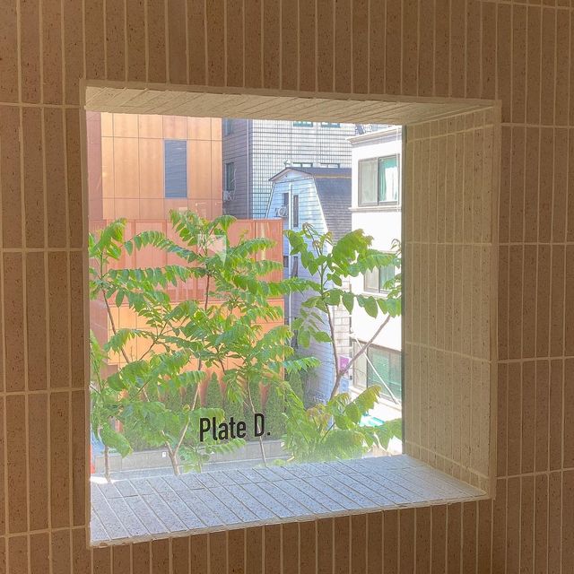딸기 케이크가 유명한 디저트 카페🍓
