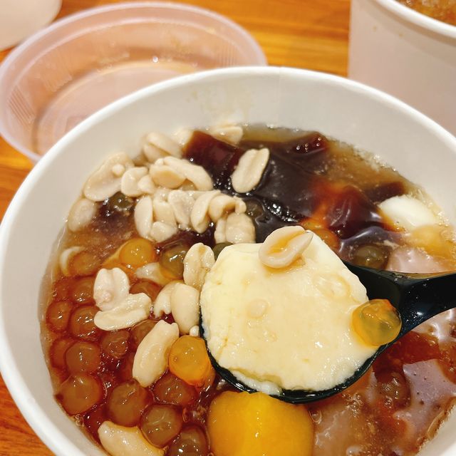 台北市文山區萬隆站的雲端廚房🍴好吃台味傳統豆花！限量多、手工製作！
