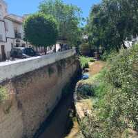 Setenil de las Bodegas สร้างบ้านใต้หินในสเปน