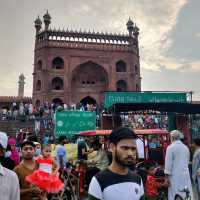 Magnificent yet crowded mosque of Mughal era