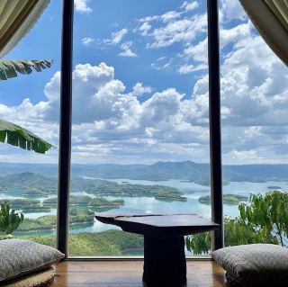 Glamping with a view of Ta Dung lake