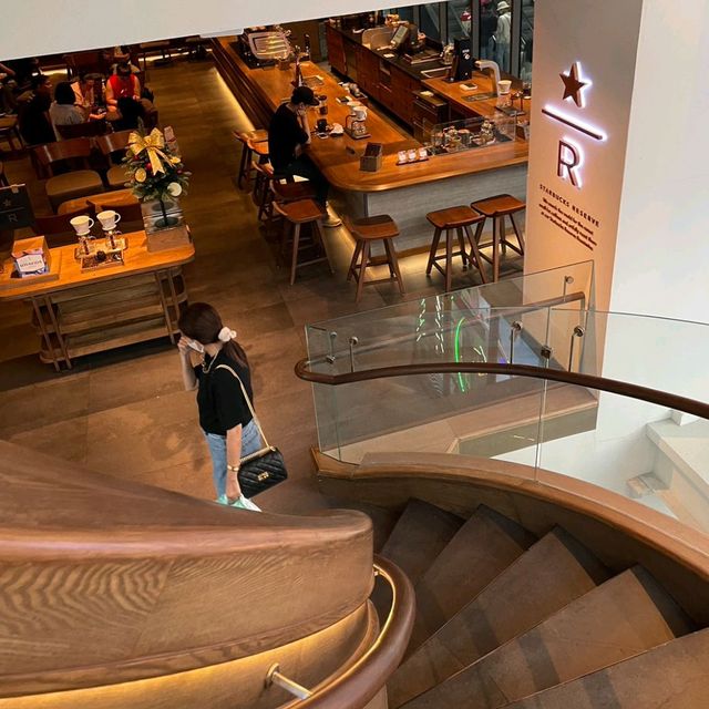 STARBUCKS