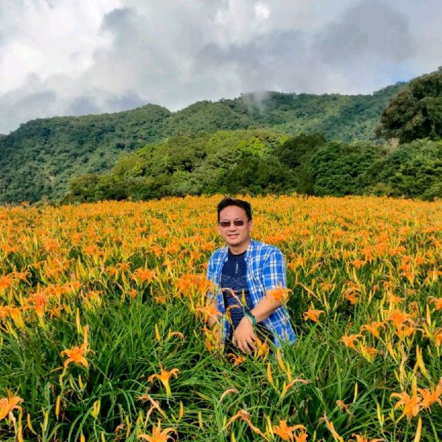 20210901赤科山千噸石龜金針花況 