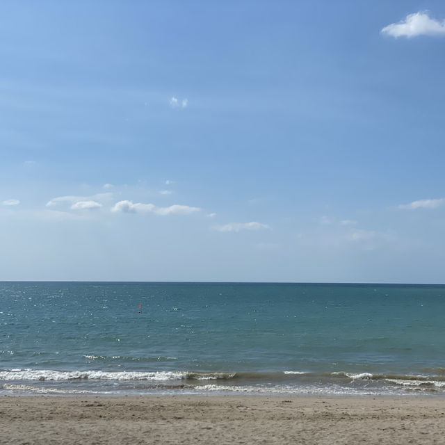 หาดบางสัก ถ้าจะพักก็มานะ