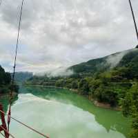 全長約160mの真っ赤な「蔵王橋」
