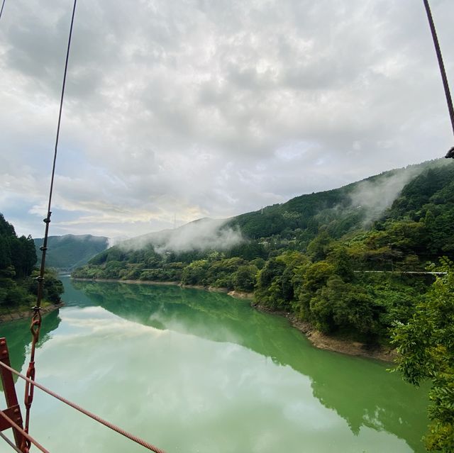 全長約160mの真っ赤な「蔵王橋」