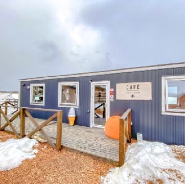 แวร์ซายส์ รีสอร์ท ฟาร์ม คาเฟ่