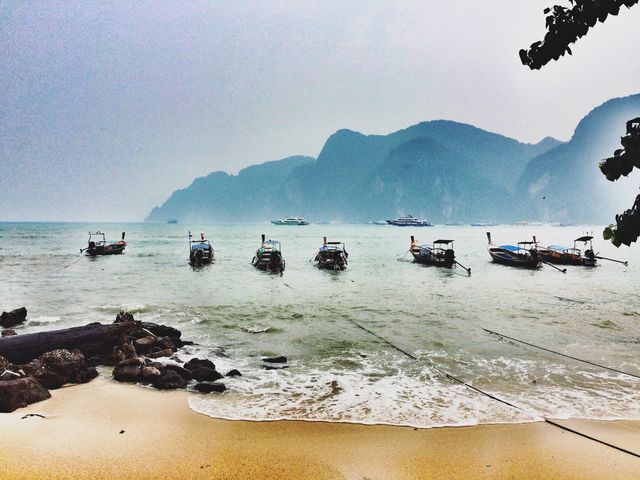 Relax and party on Koh Phi Phi