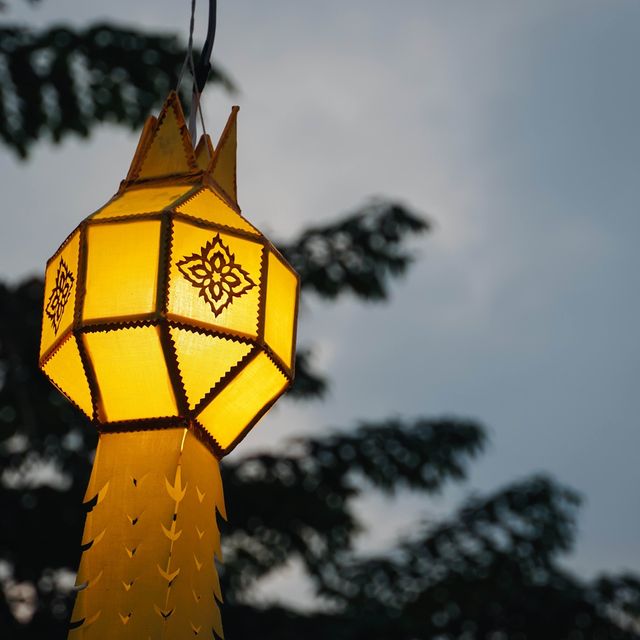 วัดพระยาสุเรนทร์ (หลวงปู่ทวดองค์ใหญ่-ตลาดน้ำ)