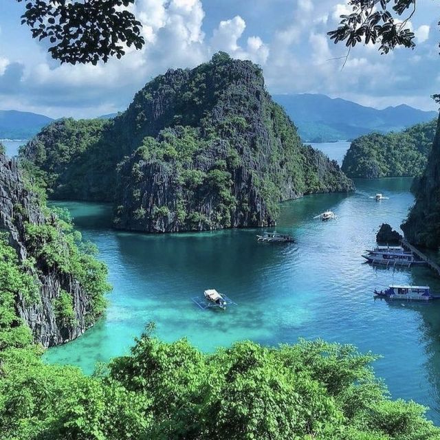 Coron island hopping