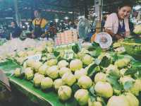 ตลาดน้ำดอนหวาย นครปฐม