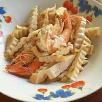 ลุงดมอาหารป่า ร้านในสวนมะพร้าว
