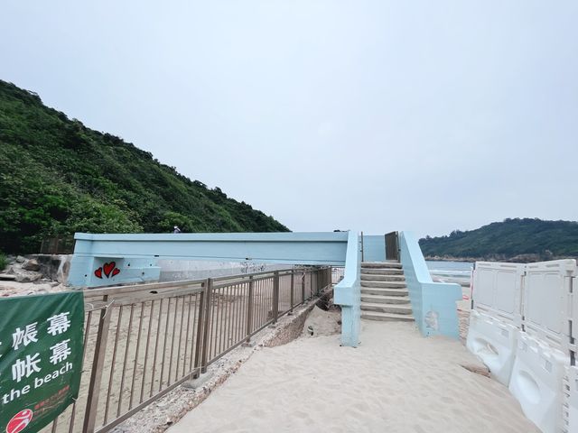 港島著名衝浪地點，欣賞古代石刻