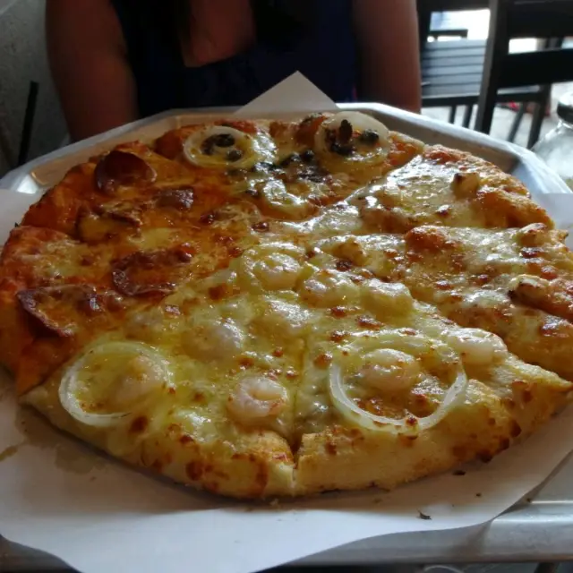 Yellow Cab Pizza Boracay