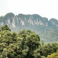 The Longest Quartz Ridge in the World