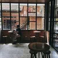 THE COFFEE COMPANION