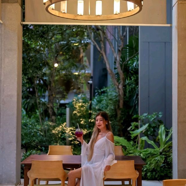 รีสอร์ทสวยริมทะเล ใกล้สนามบินภูเก็ต