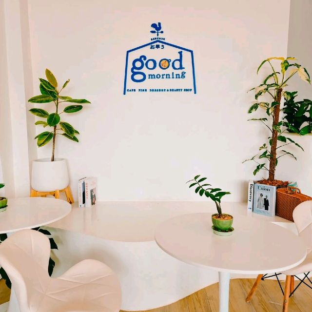 คาเฟ่วินเทจเบาๆ Good Morning Cafe Samchuk