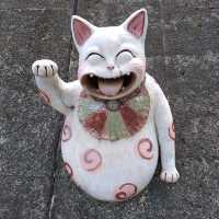 愛知県！御利益に期待｢とこなめ招き猫通り｣