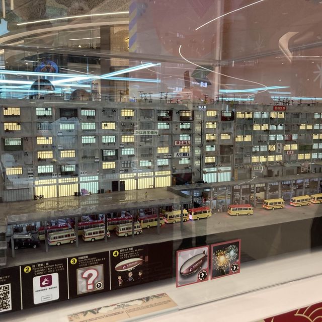 《小香港．大節日 🎉 微型藝術展覽》
