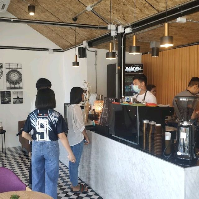 Memories Café & Bar