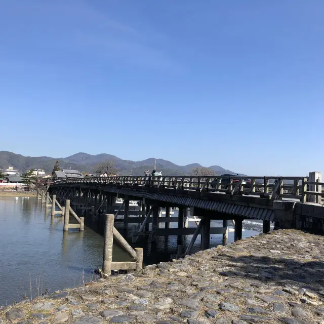 実は新しく作り替えた！ 京都 渡月橋