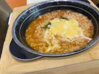 望住溜冰場美景食沖繩餐