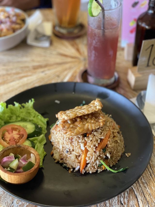 峇里 | 大推uluwatu平民食堂😍