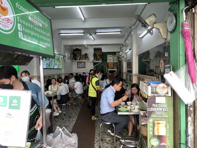 今次介紹水門雞飯, 不過係（綠色店）始創1932年「廣興海南雞飯」