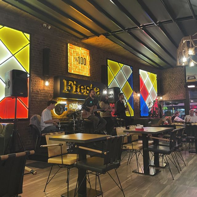 土耳其遊記 Ankara 超有氣氛餐廳 有live band 食晚餐