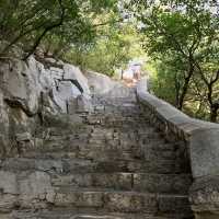 Thousand Buddhas Mountain (Qianfoshan) Jinan