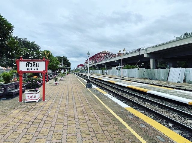 มาหัวหินต้องแวะชมสถานีรถไฟในตำนาน