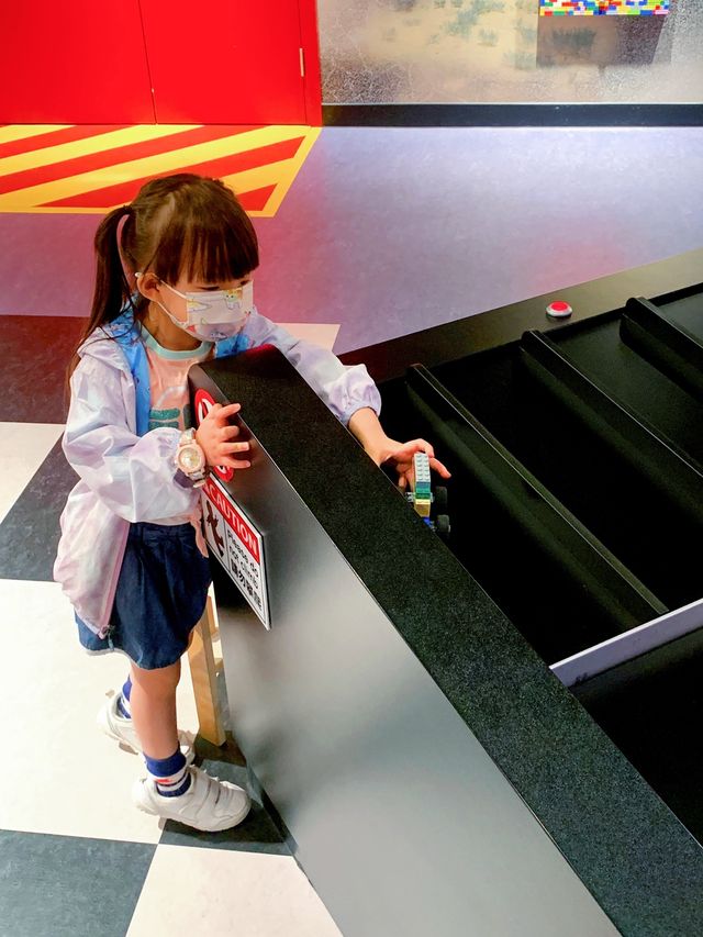 #夏日親子樂🌟一齊嚟探索 LEGOLAND®️ Discovery Centre  放寬啦!放寬啦!終於可以出街玩! 但又唔想咁快去啲太多人嘅地方 一於帶契女去LEGOLAND®️ Discover #夏日親子樂🌟一齊嚟探索 LEGOLAND®️ Discovery Centre  放寬啦!放寬啦!終於可以出街玩! 但又唔想咁快去啲太多人嘅地方 一於帶契女去LEGOLAND®️ Discover