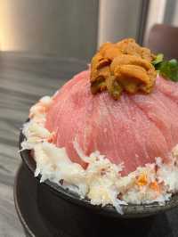 九龍灣足料滿瀉既刺身丼😙