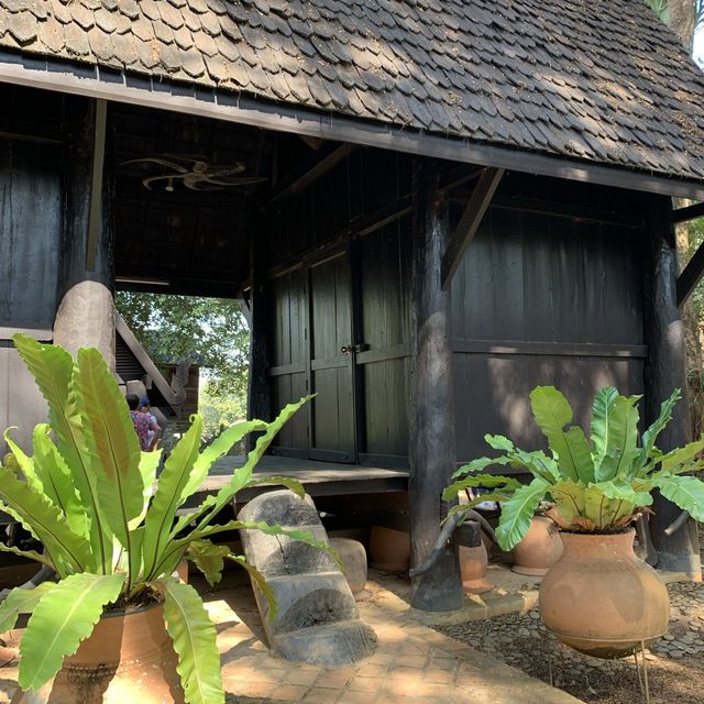 พิพิธภัณฑ์บ้านดำ เชียงราย