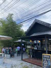 yee slowbar คาเฟ่ชิลเมืองยี่งอ