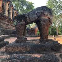 แต่งชุดไทย ไปเที่ยวเมืองเก่า