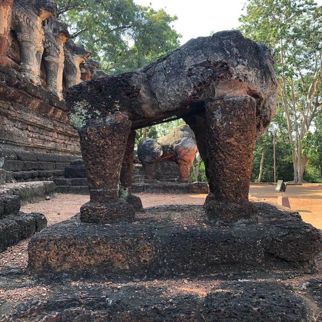 แต่งชุดไทย ไปเที่ยวเมืองเก่า