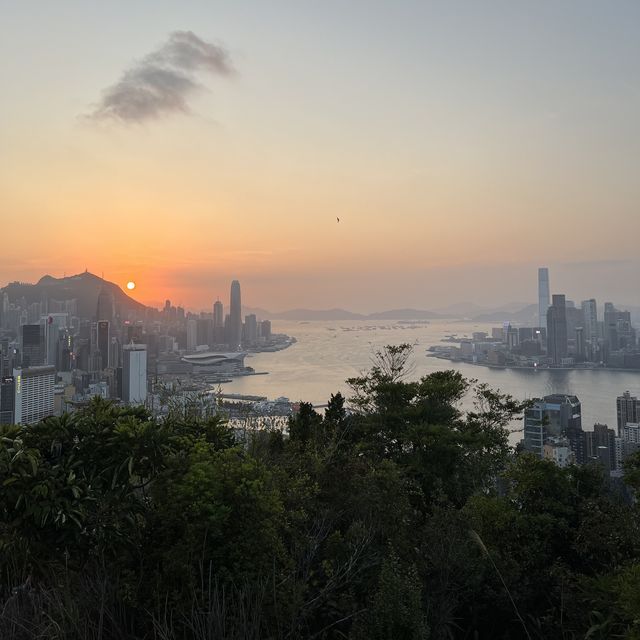 新手必行 港島寶馬山 紅香爐峰 