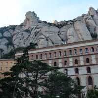 西班牙巴塞隆拿⛰奇特山峰MONTSERRAT