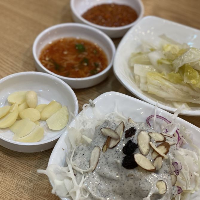 성신여대 족발 맛집 이보상의 황칠족발 술집추천 | 트립닷컴 서울 트래블로그